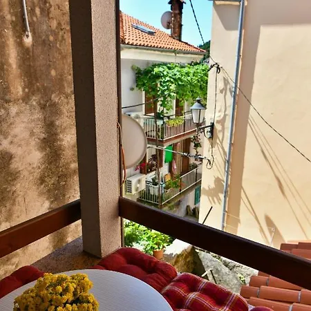 Dolores Old Town * Moscenicka Draga