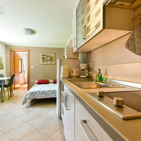 Dolores Old Town Apartment